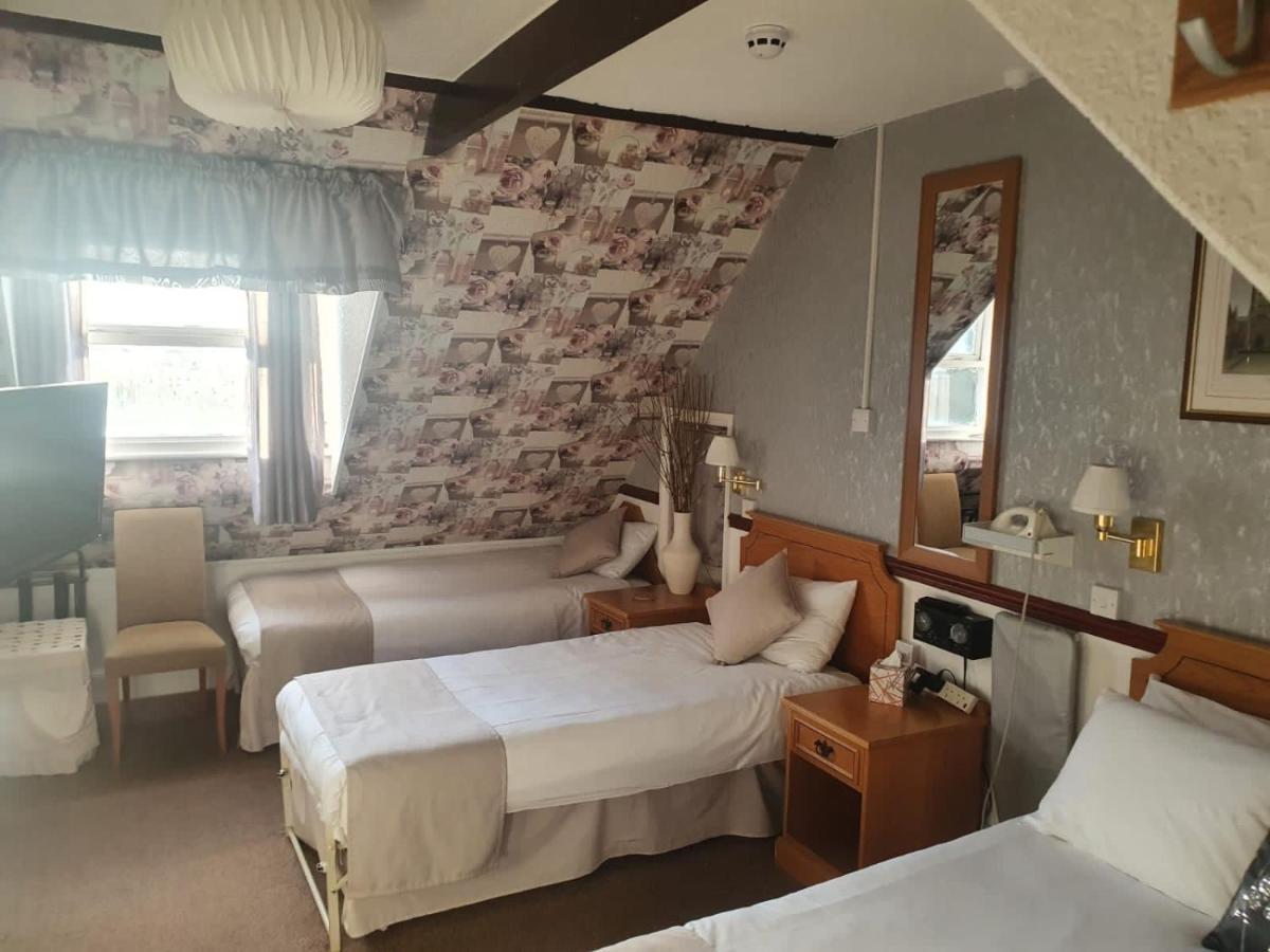 The Nyton Guesthouse Ely Bagian luar foto