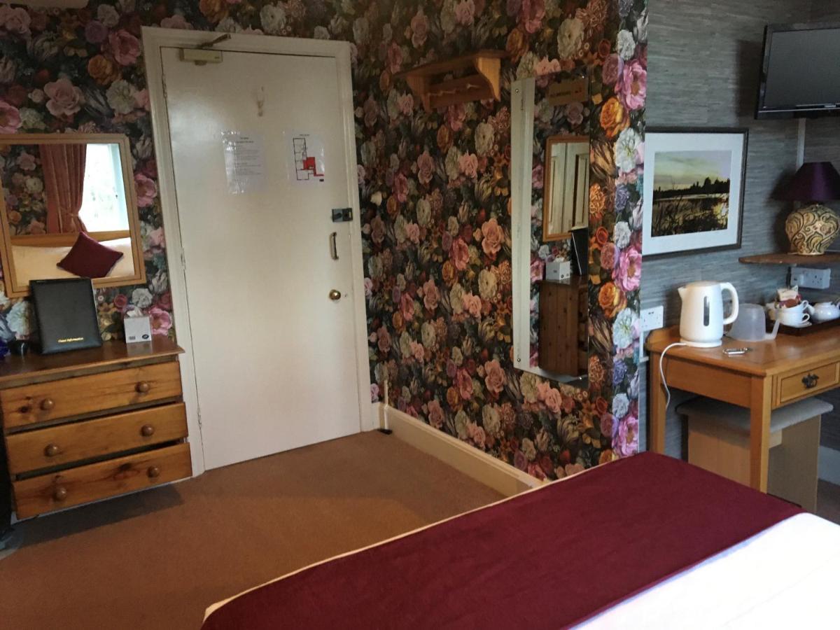 The Nyton Guesthouse Ely Bagian luar foto