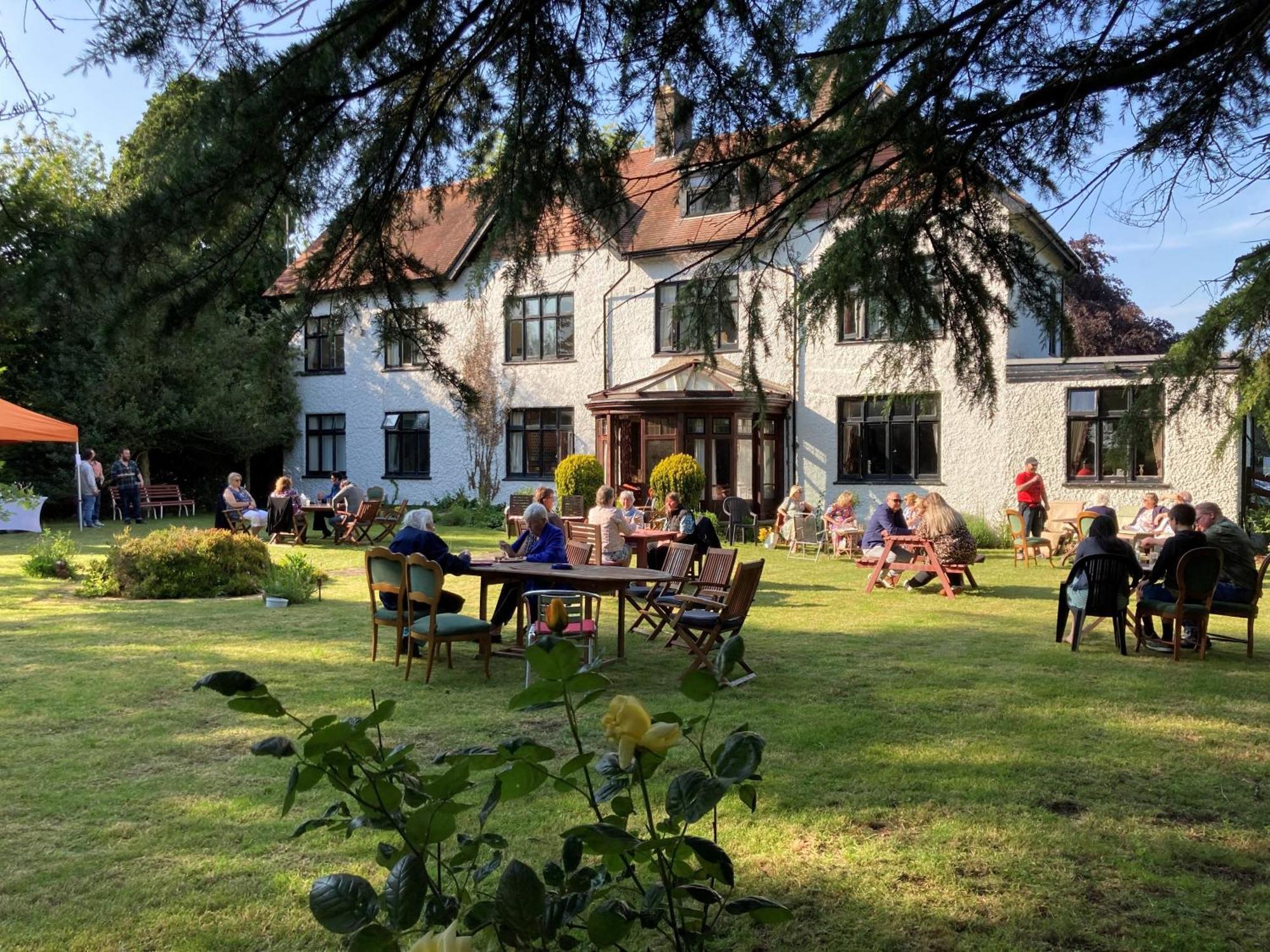 The Nyton Guesthouse Ely Bagian luar foto