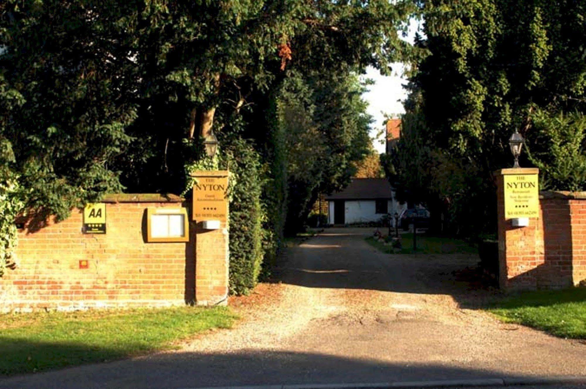 The Nyton Guesthouse Ely Bagian luar foto